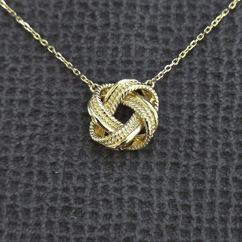 Rachel Zoe Gold💛 Stationary Love♥️ Knot🪢 Pendant Necklace - NWT
